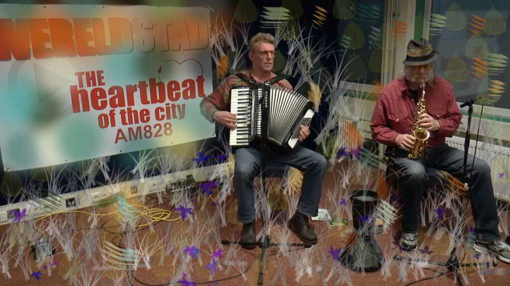 Charles Schouten en Nicko Christiansen bij Wereldstad radio