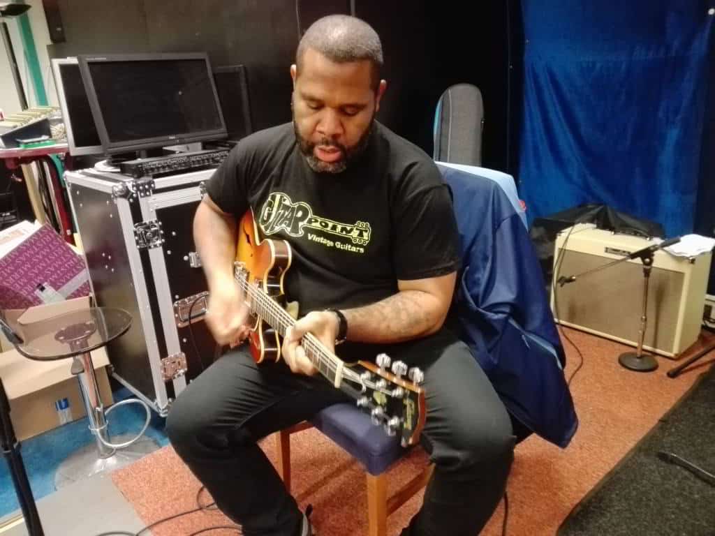 Kirk Fletcher blues gitarist